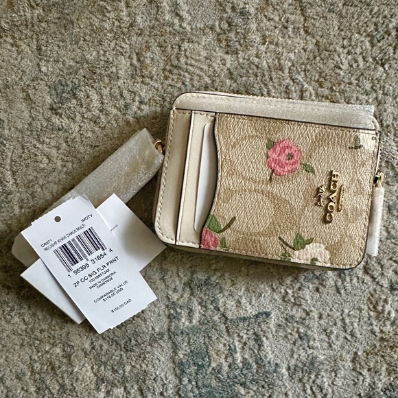Coach Zip Card Case In Signature Canvas With Floral Print - Picture 2 of 4